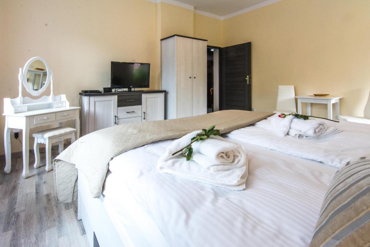 Apartamenty Izerskie - Ul. Wczasowa 8 Świeradów-Zdrój Exteriör bild