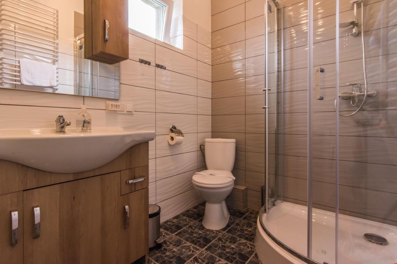 Apartamenty Izerskie - Ul. Wczasowa 8 Świeradów-Zdrój Exteriör bild